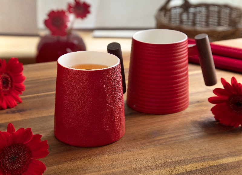 tazze in porcellana Fine Bone China, perfette per chi cerca l'eccellenza in ogni sorso
